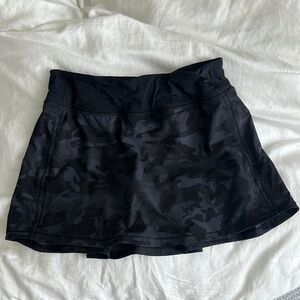 Lululemon Dark Camouflage Skirt